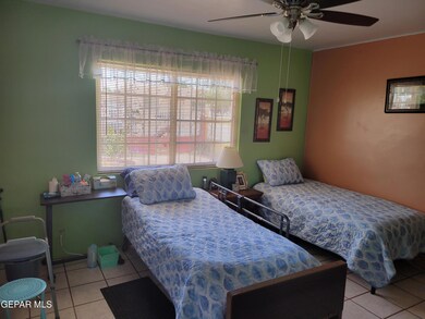 7650 Adobe Dr, El Paso, TX 79915 - photo 4