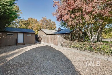 823 Maple St, Nampa, ID 83686 - photo 5