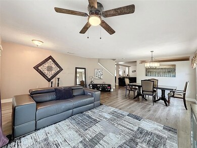 7332 Hunters Greene Cir, Lakeland, FL 33810 - photo 6