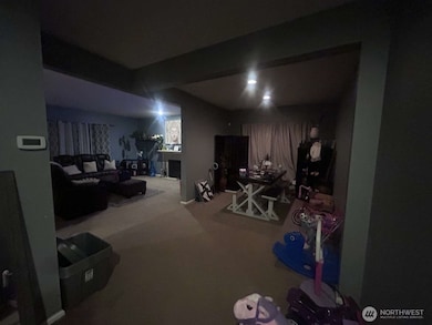 437 20th St NW, Puyallup, WA 98371 - photo 7