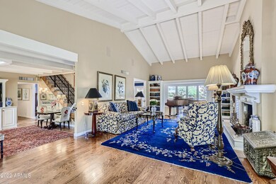 Foyer / Living Room