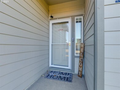 734 Burghardt Dr, Molalla, OR 97038 - photo 2