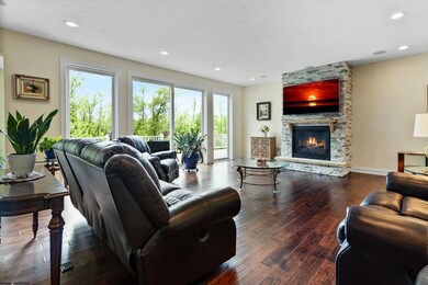 112 Southwind Cir, Morgantown, WV 26508 - photo 7