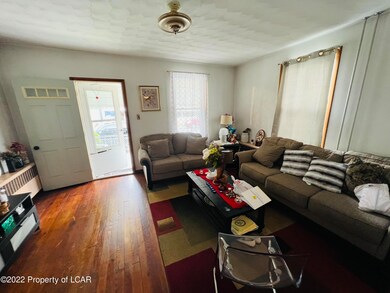 56385EC9-365B-42CC-8A80-CAA49C9F4195