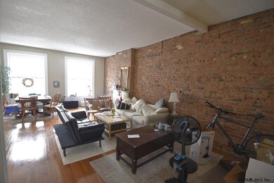 154 Lancaster St, Albany, NY 12210 - photo 4