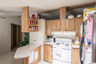 1732 Pine St unit 24, Silverton, OR 97381 - photo 5