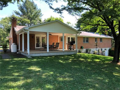 4230 Dillingersville Rd, Zionsville, PA 18092 - photo 4