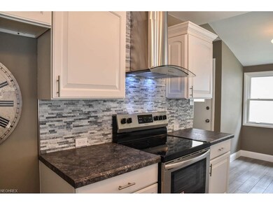 Beautiful tile backsplash!