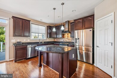 1310 Lowman St, Baltimore, MD 21230 - photo 4