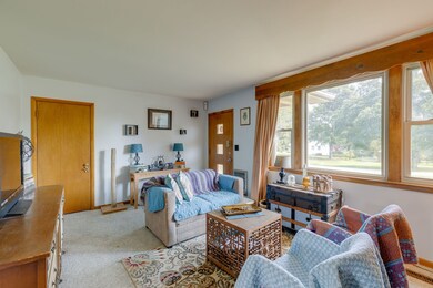 310 Evergreen Dr, Columbia, TN 38401 - photo 3