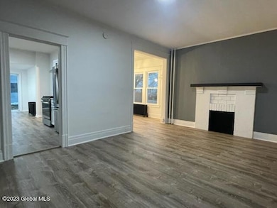 27 Cleveland St, Albany, NY 12206 - photo 4