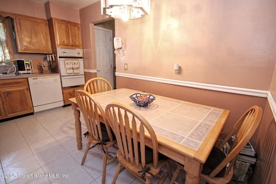 21 Wilson Ave, Staten Island, NY 10308 - photo 4