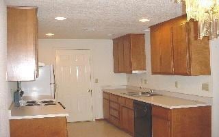 582 Countryside Dr, Central Point, OR 97502 - photo 3