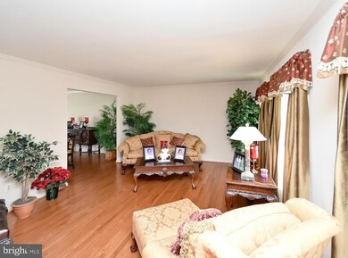 8106 Mike Shapiro Dr, Clinton, MD 20735 - photo 5