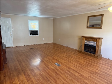 26 Union St, Republic, PA 15475 - photo 5