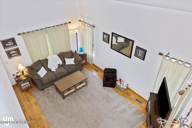 04-Living Room-ELKO6076