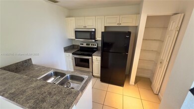 2000 Freeport Ln unit 4107, Riviera Beach, FL 33404 - photo 5