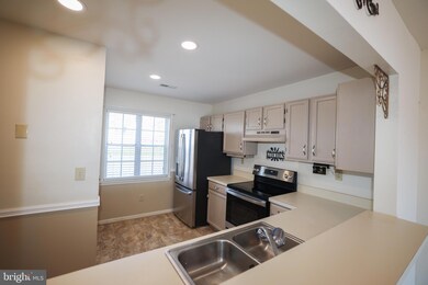 105 Lynnhaven Ct, Colonial Beach, VA 22443 - photo 5