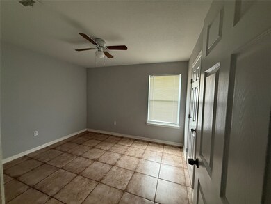311 Kansas St, Bacliff, TX 77518 - photo 7