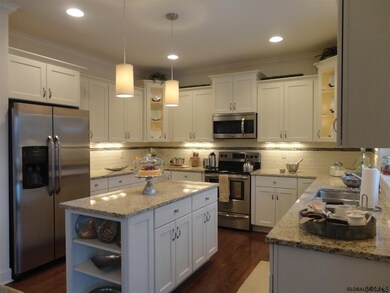 11 Birch Ct, Troy, NY 12180 - photo 7