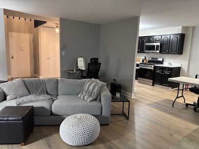 Regency Towers unit 9H, Hartford, CT 06105 - photo 5