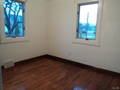 1141 E Highland St, Allentown, PA 18109 - photo 6