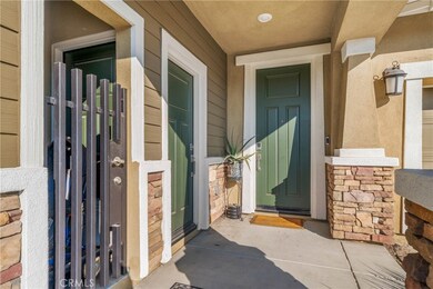 1744 Sunny Heights Ln, Redlands, CA 92374 - photo 3