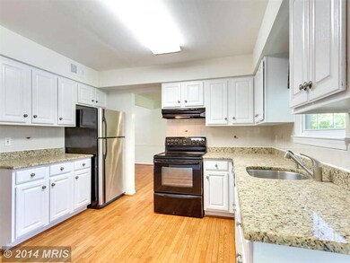 7961 Arden Ct, Dunn Loring, VA 22027 - photo 7