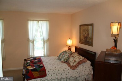 1829 Harewood Ln, Crofton, MD 21114 - photo 5