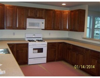 165 West St, Lawrence, MA 01841 - photo 2