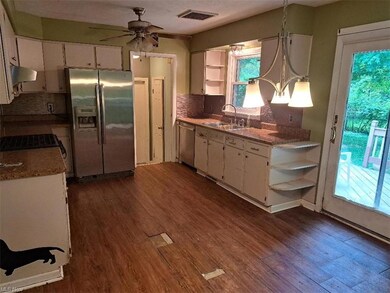 7946 Lewis Rd, Olmsted Falls, OH 44138 - photo 4