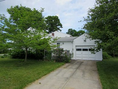 30 Aurora Dr, Warwick, RI 02889 - photo 3