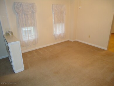 647 Carmalt St, Scranton, PA 18519 - photo 6