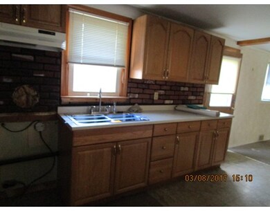 23 Northridge St, Worcester, MA 01603 - photo 5