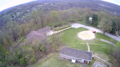 123 Bee Ln, Monroeville, PA 15146 - photo 5