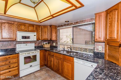 115 Leisure World unit 115, Mesa, AZ 85206 - photo 2