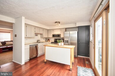 4 Capland Ct, Perry Hall, MD 21128 - photo 2