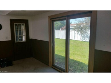 384 Cove Beach Ave, Sheffield Lake, OH 44054 - photo 3