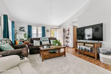 205 W Seattle Ave, Moxee, WA 98936 - photo 5