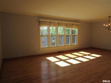 1535 Monterey Ct, Bettendorf, IA 52722 - photo 3