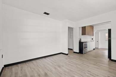 1512 Hillside Dr, Tampa, FL 33610 - photo 4