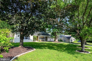 12128 Long Ridge Ln, Bowie, MD 20715 - photo 2