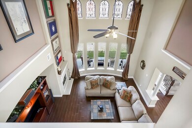 Upstairs view over the Living room.