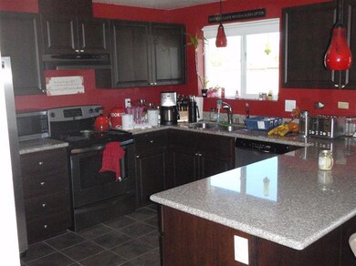 408 N Deanjou Ave, Eagle Point, OR 97524 - photo 4