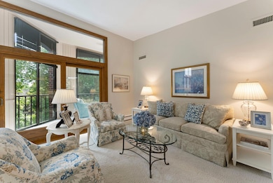 5501 Dewey Hill Rd unit 326, Edina, MN 55439 - photo 3