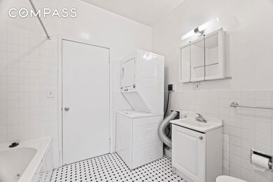 862 W End Ave unit 2-R, New York, NY 10025 - photo 4