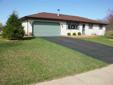 106 Village View Ct, Oregon, WI 53575 - photo 3