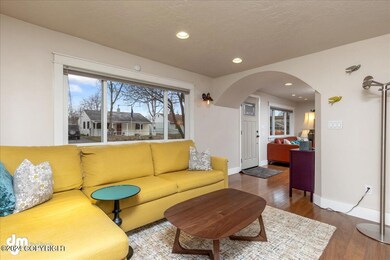 1st Living Area