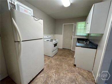 1824 E 39th St, Savannah, GA 31404 - photo 7