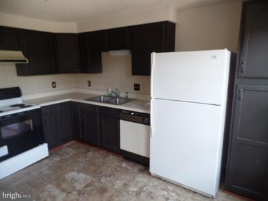 604 Carnaby St, Stafford, VA 22554 - photo 3